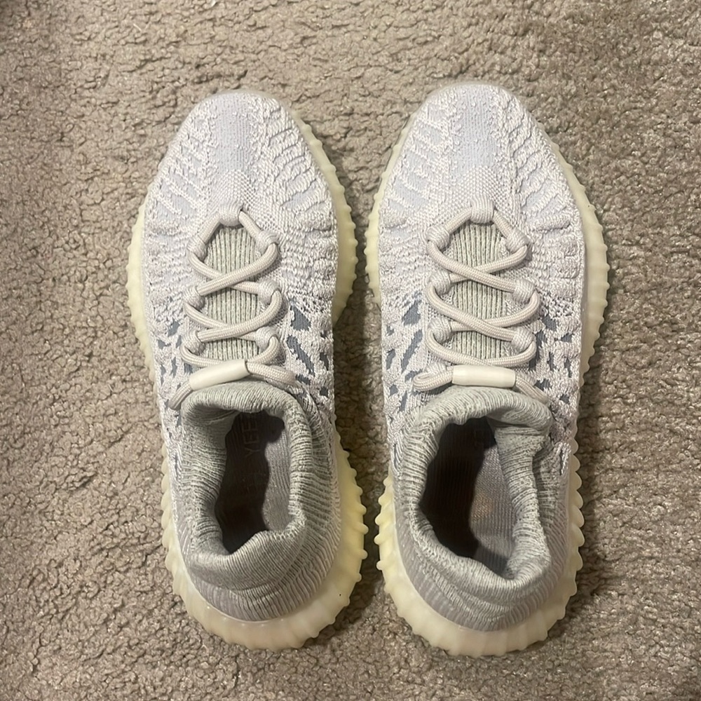 Yeezy 350V2